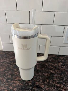 Stanley Cream Travel Tumbler with Handle and Straw